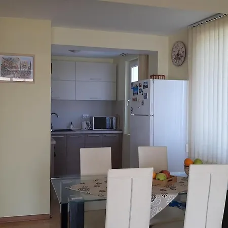 грейп хаус Ваканционна къща *