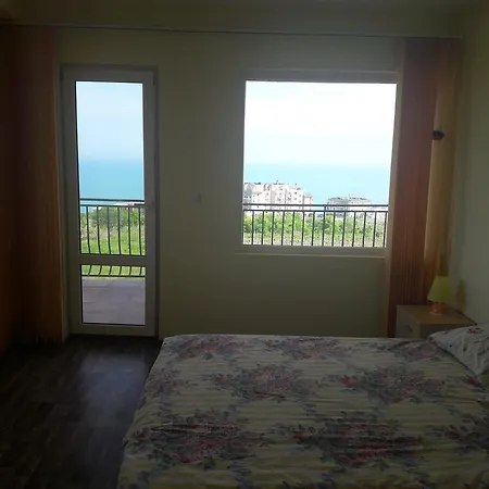 грейп хаус Ваканционна къща *