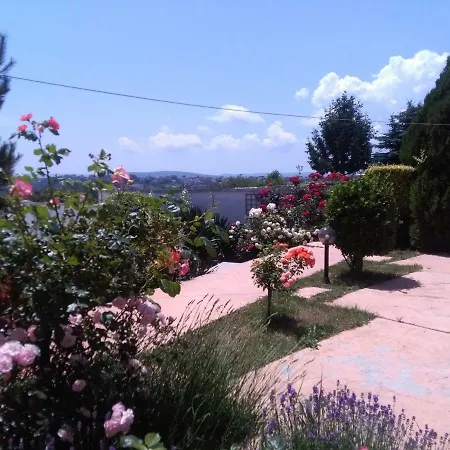 грейп хаус Бяла