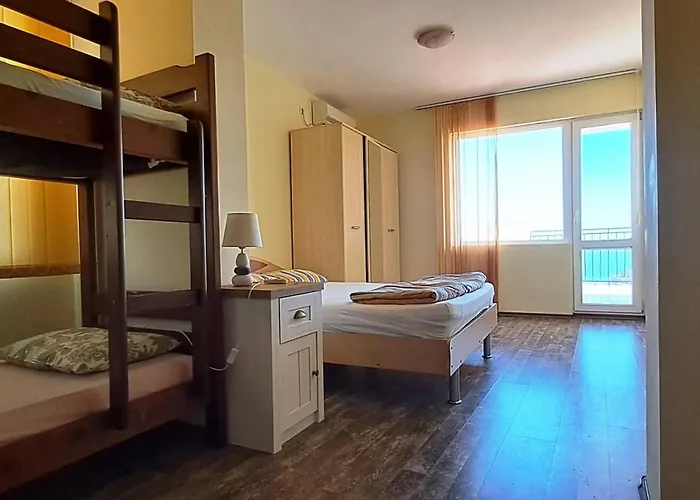 Semesterbostad Byala Grape House *