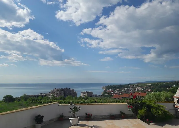 Semesterbostad Byala Grape House *