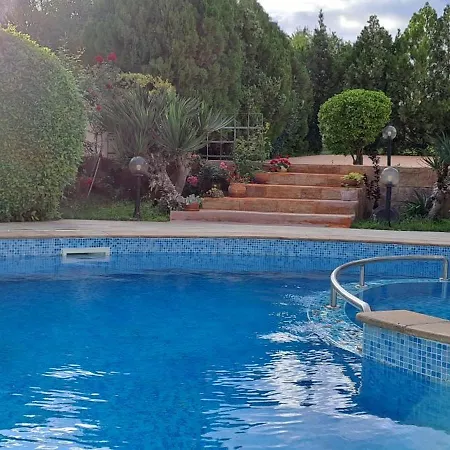 Byala Grape House بيت للعطل بايالا