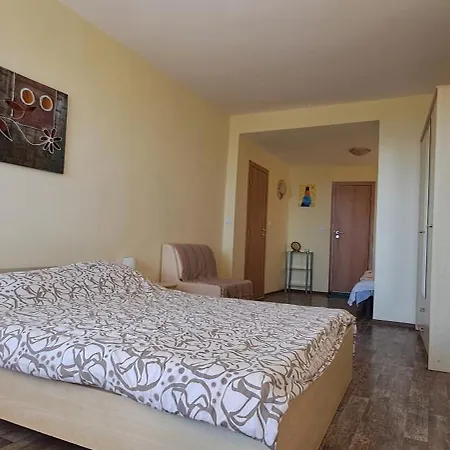 Byala Grape House بيت للعطل بايالا