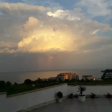 بيت للعطل Byala Grape House بايالا