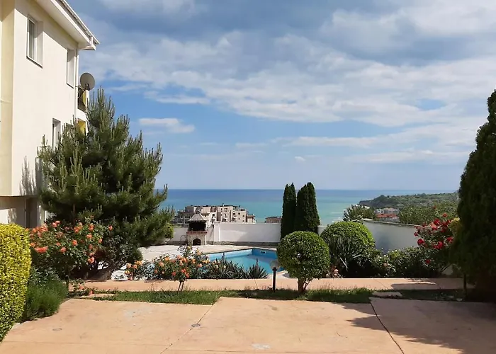 Semesterbostad Byala Grape House *