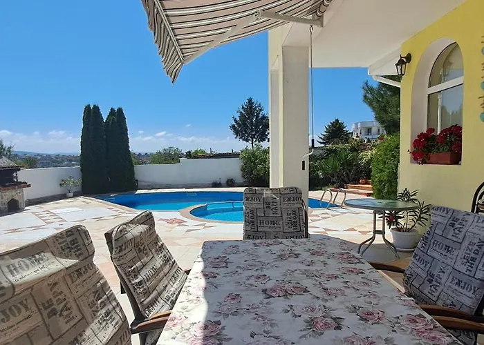 Byala Grape House Semesterbostad *